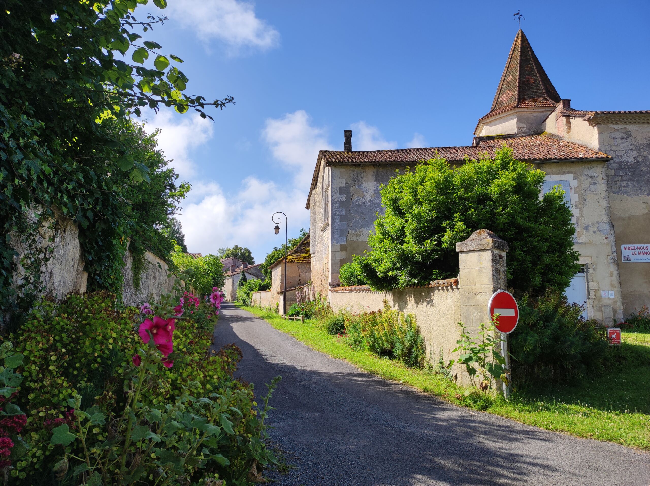 Eglise d'allemans ©OTIPérigordInattendu