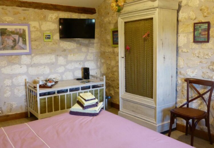 Chambre d'Hôtes - Marie Descreaux - Cercles