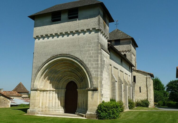 Église Saint-Pierre Es-Liens de Cumond