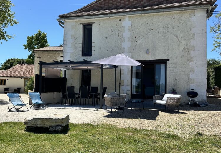 LENGLET La Roche Chabrelle Chez Estelle SAINT JUST