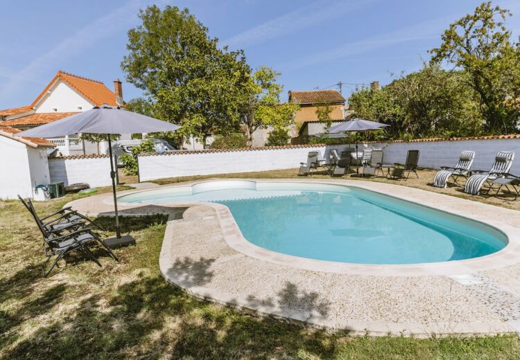 MASLEN - Ribérac (Gite Montague Court)