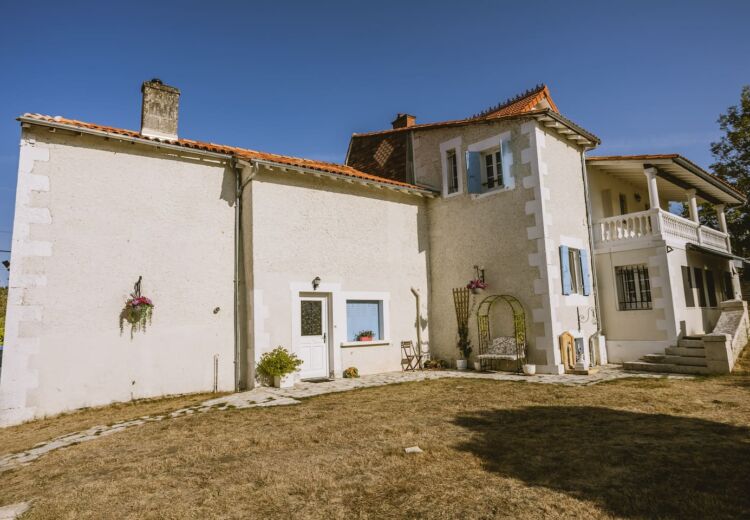 MASLEN - Ribérac (Gite Montague Court)