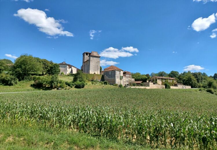 Périgord Inattendu - Village Fleuri Siorac de Ribérac